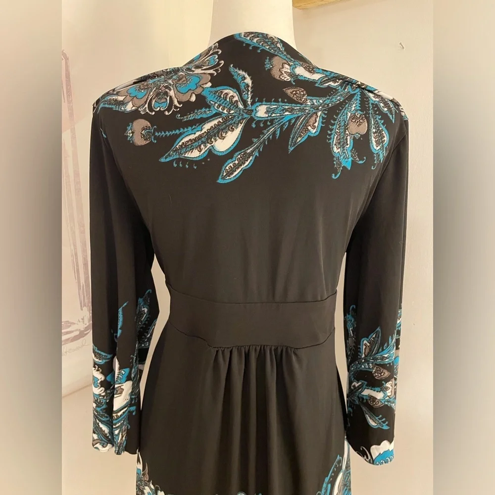 3 Quarter Length Sleeves Dress Black with Flower Design Size L